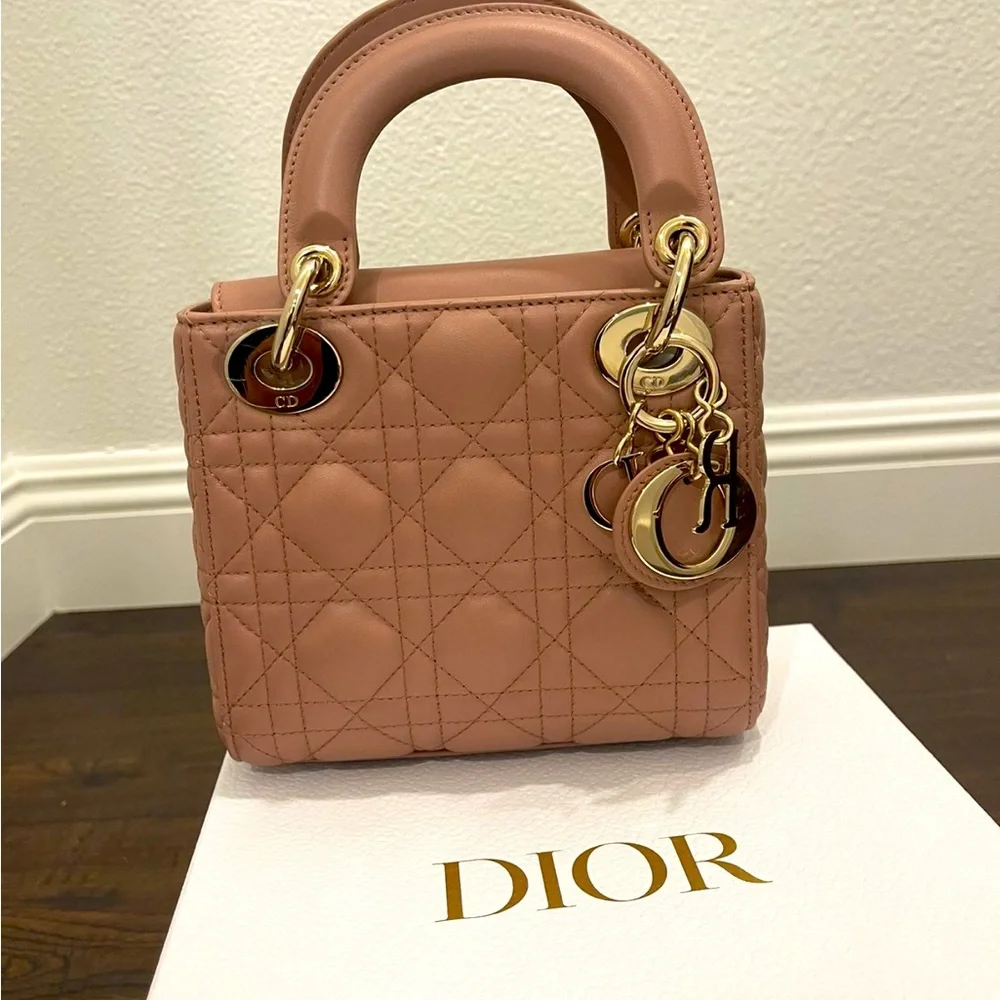 2022 mini lady Dior blush - Picture 5 of 5